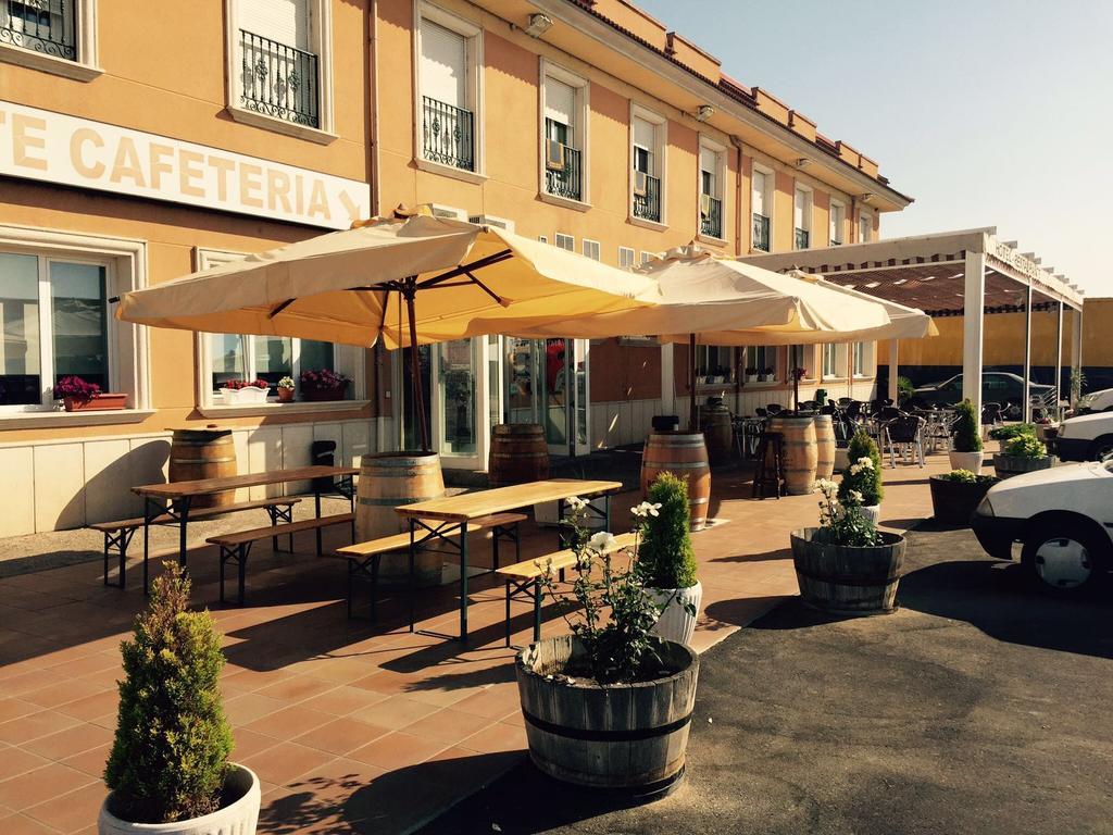 Hotel Los Toreros Del Trabancos Siete Iglesias de Trabancos Esterno foto